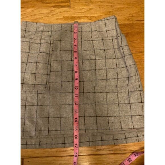 ASOS, women's grey square, front pockets, side zip, wool blend mini skirt size 6 - Picture 8 of 10